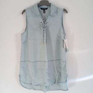 Ellen tracy sleeve less blouse.